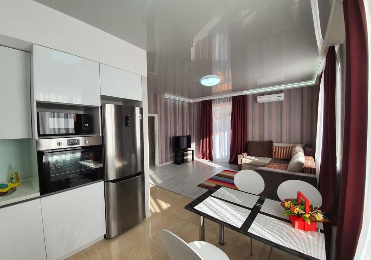 Lux New Apartment 2019 Harkov Kültér fotó